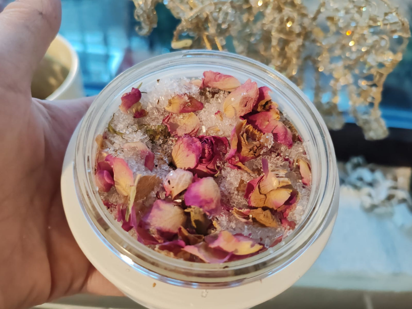 Handgemachte Kerzen mit Rosenessenz