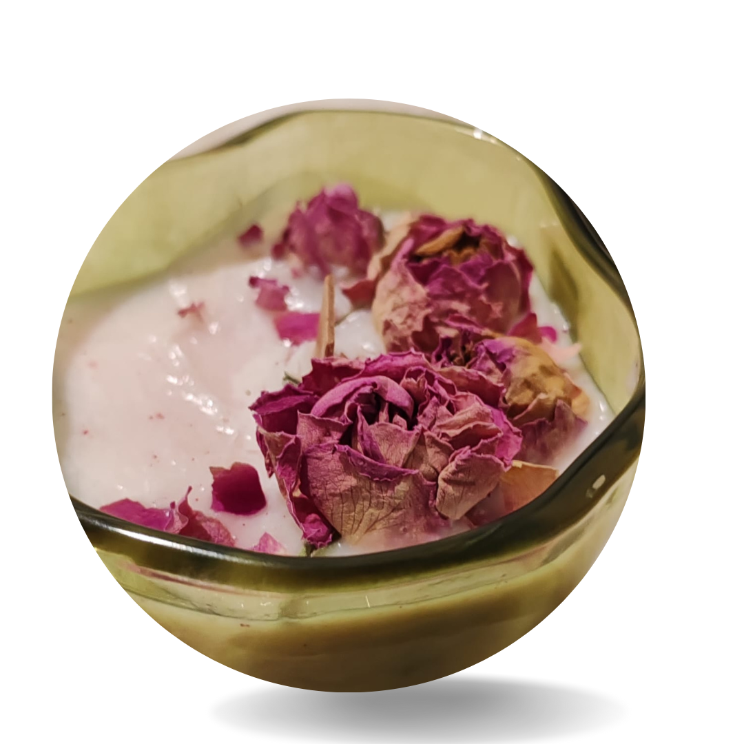 Handgemachte Kerzen mit Rosenessenz