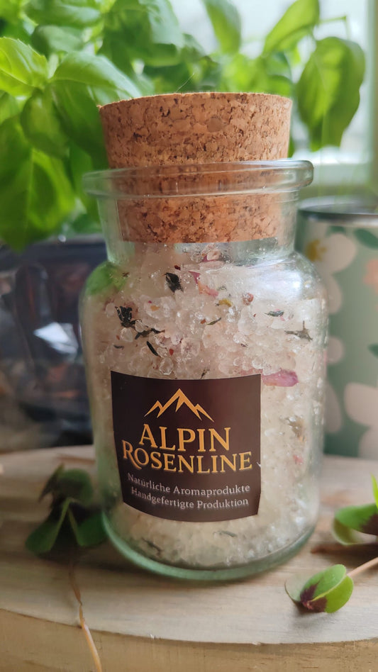 Badesaltz /scrub /Sea Salt with Natural Essences and Roses